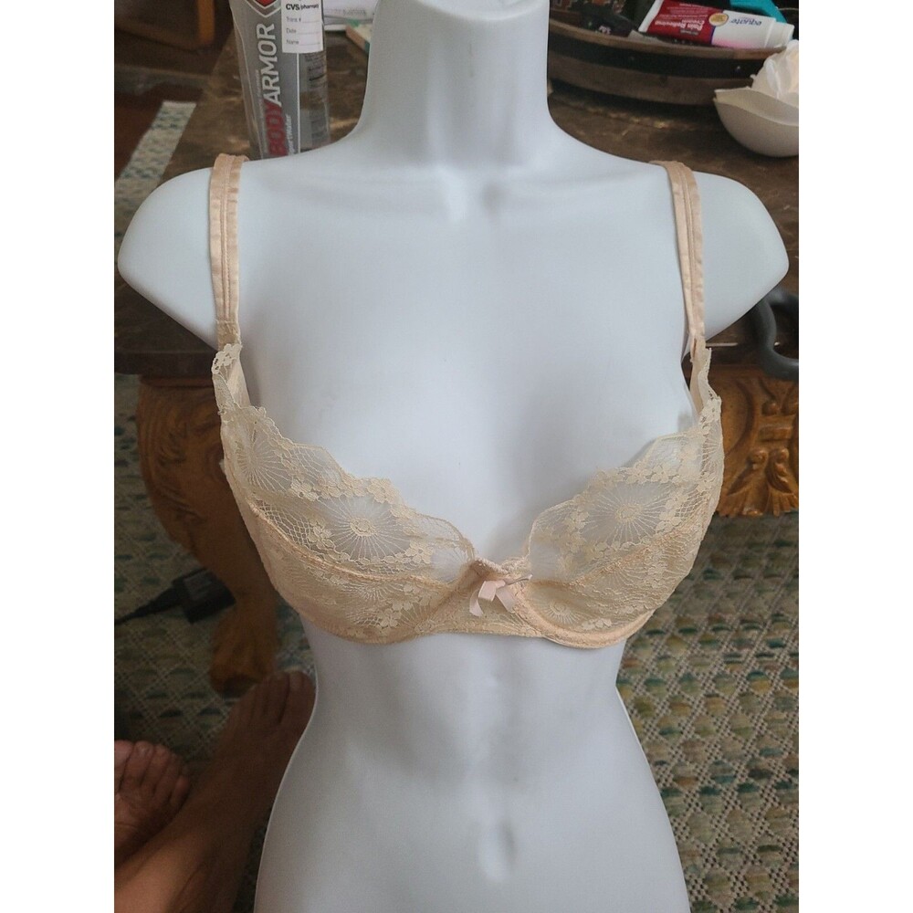 Jezebel renee of hollywood vintage Lace And Floral sheer bra Beige size 36C